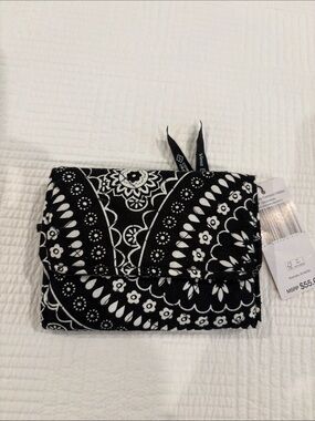 NWT Vera Bradley RFID Compact Wallet